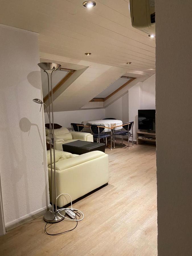 Ze-2020-7-wz Apartment