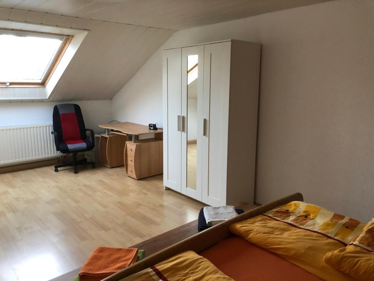 Ze-2020-7-wz Apartment *